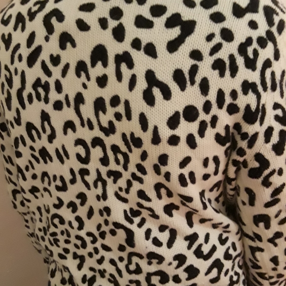 H&M LONG SLEEVES SWEATER - Picture 4 of 5